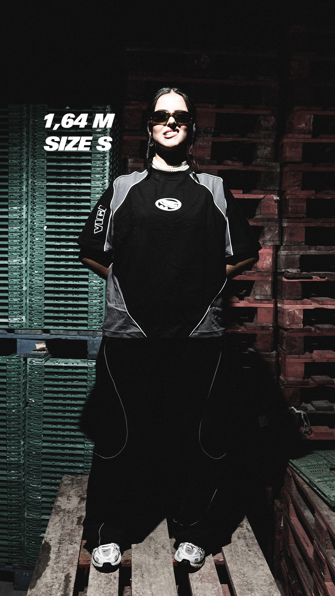 BLACK REFLECTIVE T-SHIRT